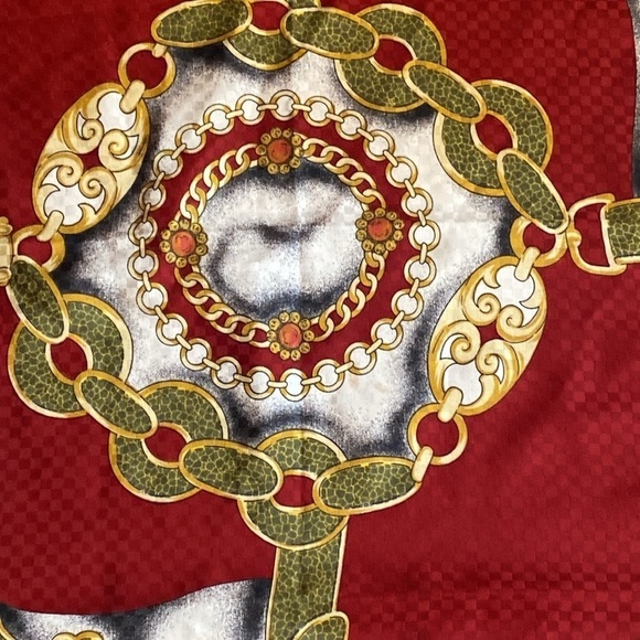 NWT Nordstrom made in Italy red green gold large square 35x35 wrap scarf shawl - Picture 3 of 7